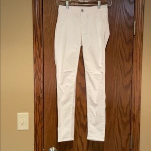 Women’s white jeans, 26” waist